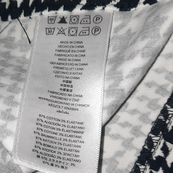 Michael Kors Black and White Checkered Cropped Pants - Picture 13 of 14